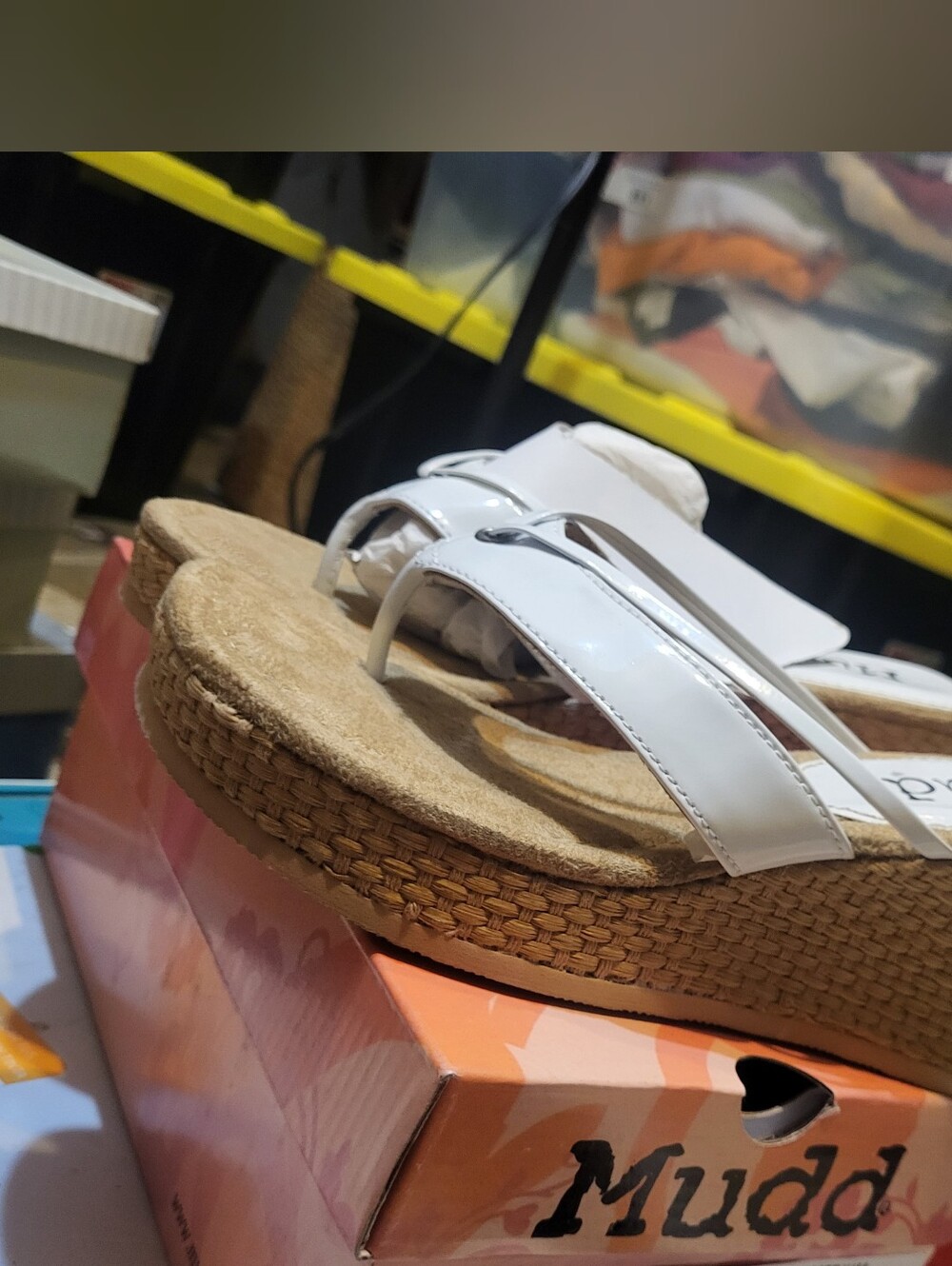 Vintage Mudd White Patent Thong Wedge Sandals Platform Flip Flops Size7